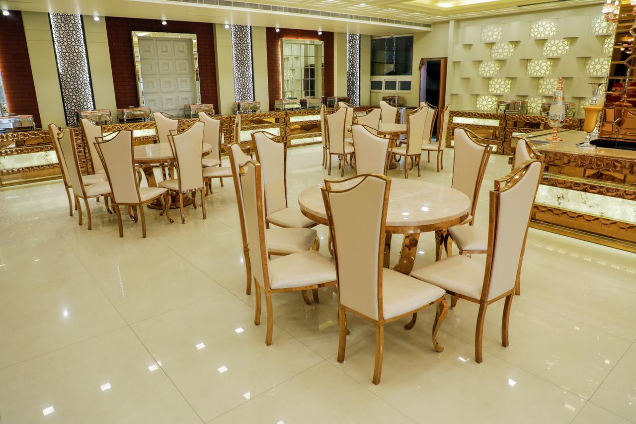 The Grand Parisian Hotel Delhi  Ngoại thất bức ảnh